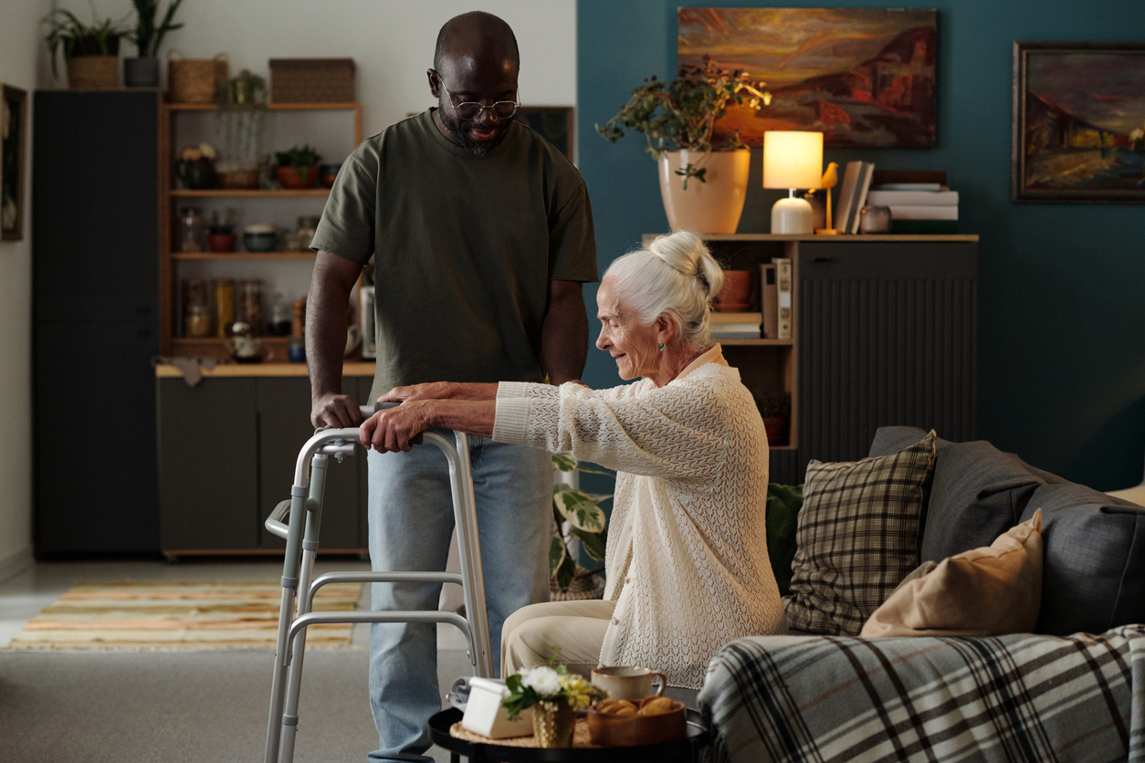 Blog - iStock 2233552273 home helper